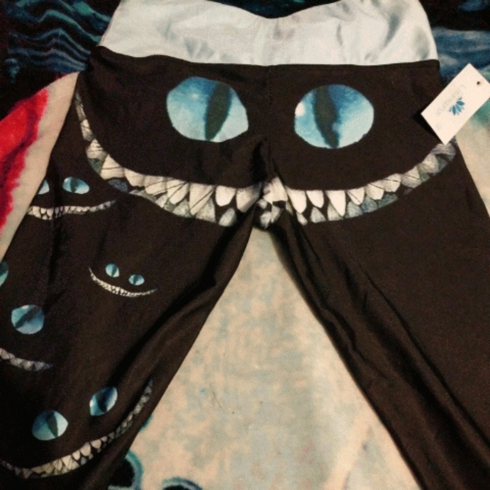Cheshire cat leggings